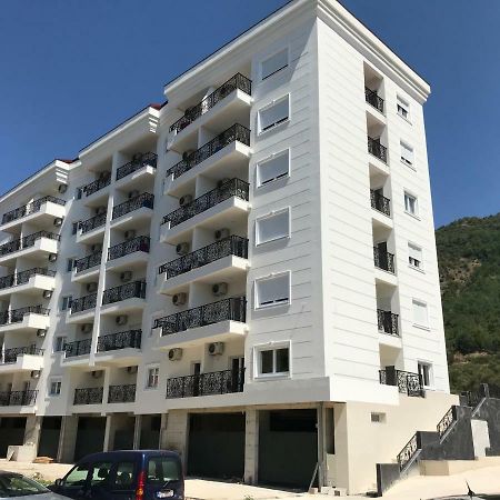 Apartments Tomic Bečići Екстериор снимка